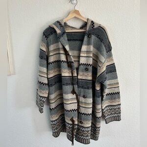 United Colors of Bennetton Wool hooded Sweater, Size Large